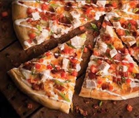 Pandinis Pizza 16" Chicken Harissa Cut 8 - calories, carbs, nutrition