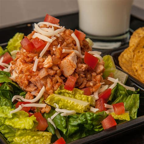 Pandinis Salad Entree Fiesta with Chicken - calories, carbs, nutrition