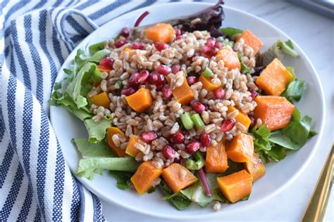 Pandinis Salad Entree Roasted Butternut Squash & Farro - calories, carbs, nutrition