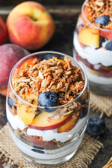 Parfait 12 oz Blueberry Peach & Honey - calories, carbs, nutrition