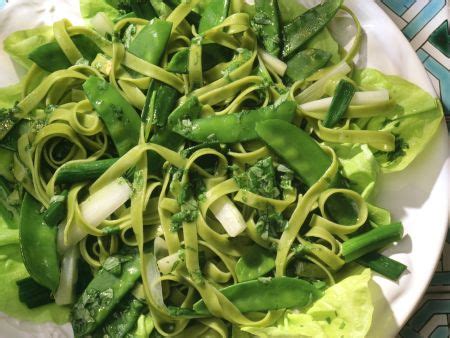 Pasta Exotica with Snow Peas - calories, carbs, nutrition