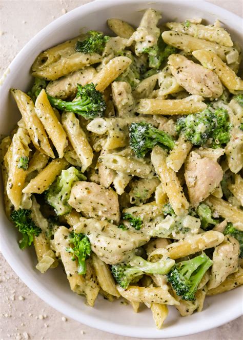 Pasta Penne Pesto Broccoli & Herb 8 oz Spoodle - calories, carbs, nutrition