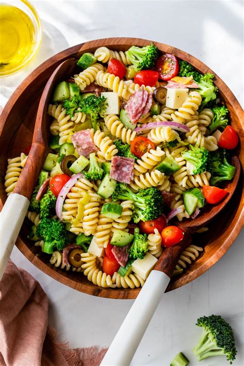 Pasta Salad with Peppers Onions Herbs and Italian Dressing (107819.0) - calories, carbs, nutrition