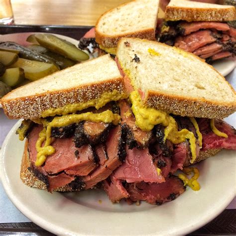 Pastrami on Rye - calories, carbs, nutrition