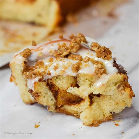 Peach Cinnamon Rolls - calories, carbs, nutrition