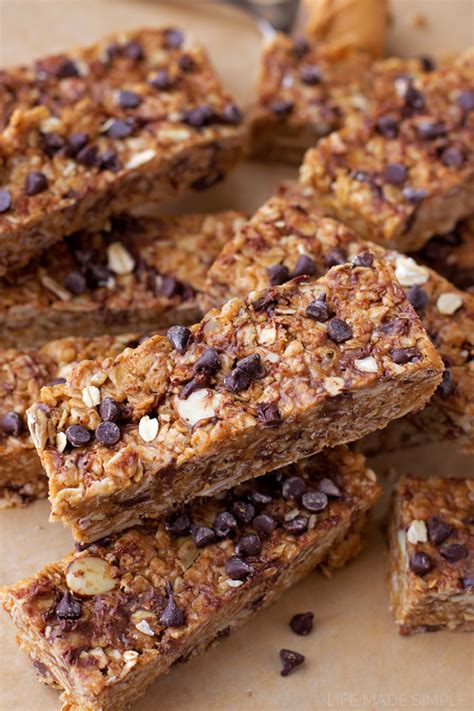 Peanut Butter Chocolate Chip Granola Bar - calories, carbs, nutrition