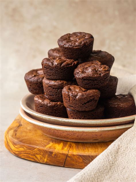 Peanut Truffle Brownie Bite - calories, carbs, nutrition