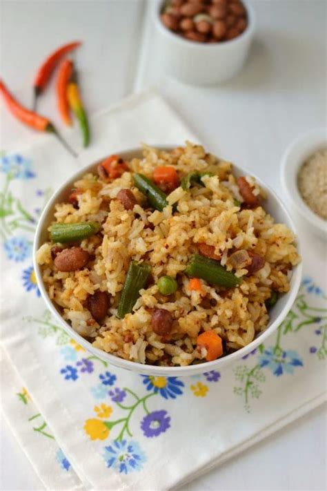 Peanut Vegetable Rice - calories, carbs, nutrition