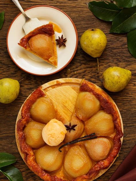 Pear Tatin - calories, carbs, nutrition