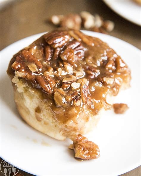 Pecan Cupcake Sticky Bun - calories, carbs, nutrition