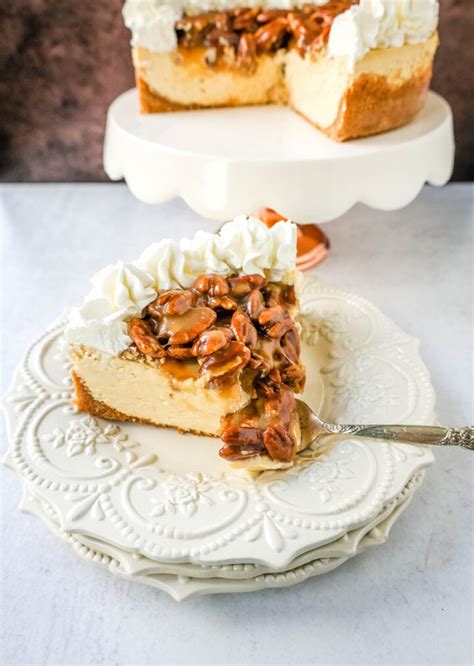 Pecan Praline Cheesecake - calories, carbs, nutrition