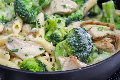 Penne and Broccoli Alfredo (21475.3) - calories, carbs, nutrition