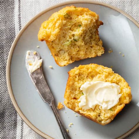 Peppercorn & Rosemary Corn Muffins - calories, carbs, nutrition