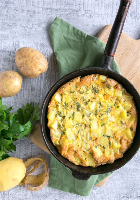 Personal Cheddar Potato and Olive Frittata - calories, carbs, nutrition