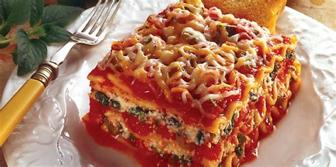 Personal Three Cheese Lasagna - calories, carbs, nutrition