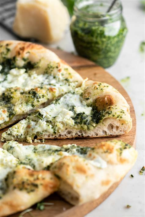 Pesto & Cheese Pizza,Personal Size - calories, carbs, nutrition