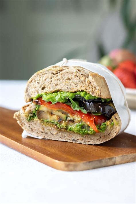 Pesto Roasted Vegetable Sandwich - calories, carbs, nutrition