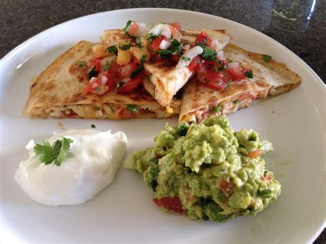 Pico de Gallo Chicken Quesadillas - calories, carbs, nutrition