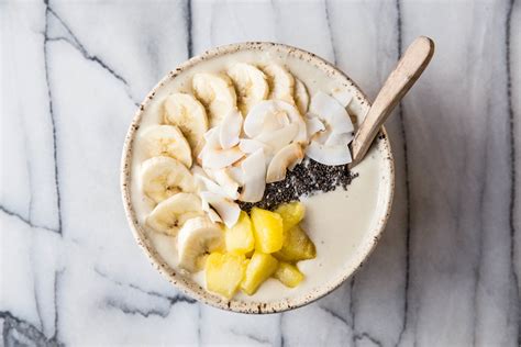 Pineapple Coconut Smoothie Bowl - calories, carbs, nutrition