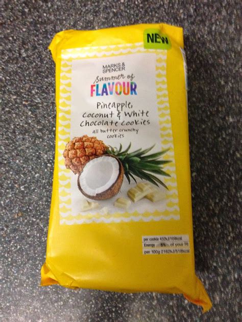 Pineapple, Coconut & White Chocolate Cookies - calories, carbs, nutrition