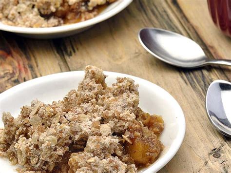 Pineapple Crumble - calories, carbs, nutrition