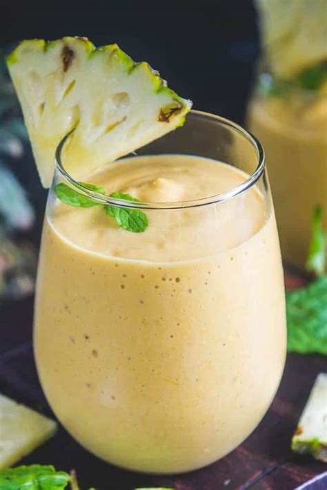 Pineapple Mango Smoothie - calories, carbs, nutrition