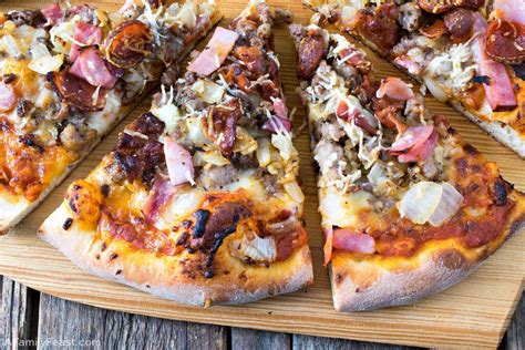 Pizza 14" Meat Lovers Feast Beef Mushroom Blend Cut 8 - calories, carbs, nutrition
