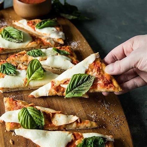 Pizza Flatbread Chicken Margherita - calories, carbs, nutrition