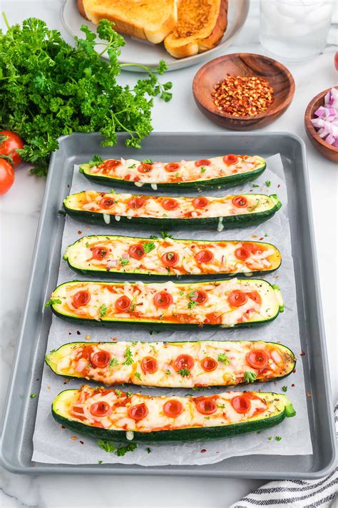 Pizza, Zucchini, Olive Oil, Pepper Flake - calories, carbs, nutrition