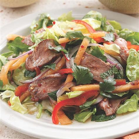 Platter Thai Beef Salad - calories, carbs, nutrition