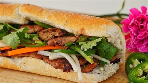 Pork Bahn Mi (89535.0) - calories, carbs, nutrition