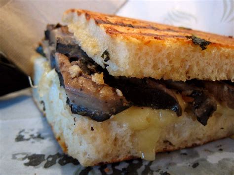 Portobello Mozzarella Panini - calories, carbs, nutrition