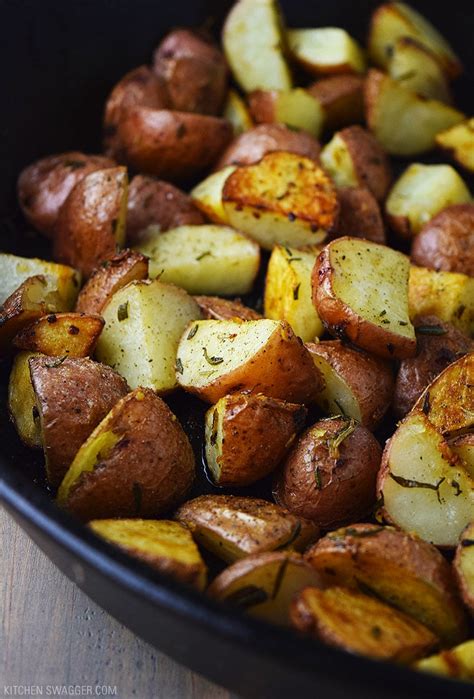 Potatoes Red B Roasted Garlic & Oregano Quartered 4 oz - calories, carbs, nutrition