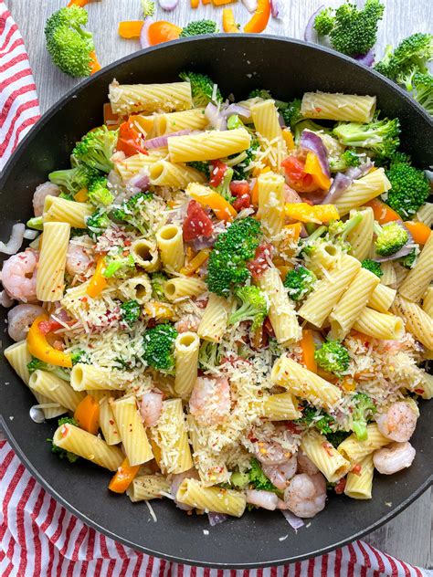 Prawn Linguine Primavera - calories, carbs, nutrition