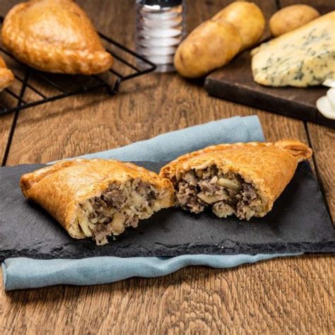 Proper Cornish Pasty Steak & Stilton - calories, carbs, nutrition