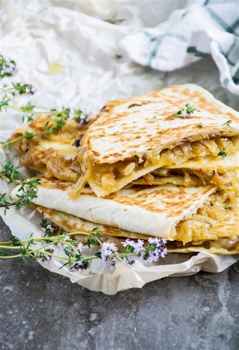 Quesadilla Onion & Smoked Gouda 6" Tortilla - calories, carbs, nutrition