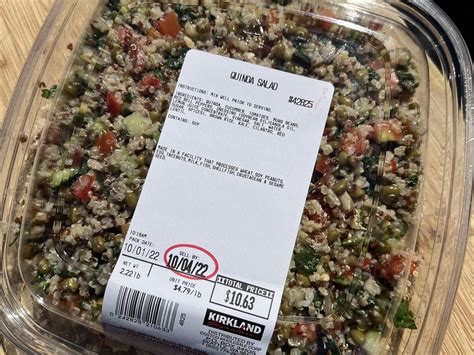 Quinoa BBQ Salad - calories, carbs, nutrition