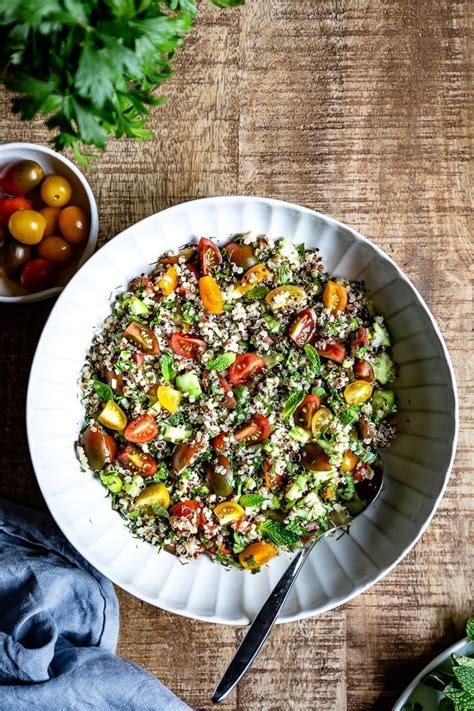 Quinoa Tabbouleh Salad Grab and Go - calories, carbs, nutrition