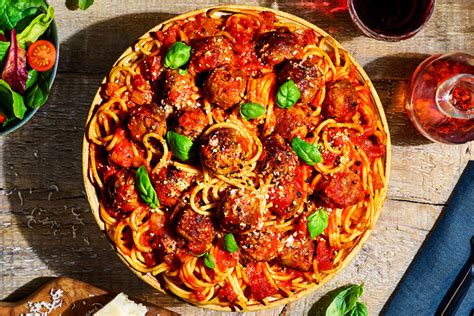 Quorn Chorizo with a Spicy Tomato Sauce on a bed of Spaghetti - calories, carbs, nutrition