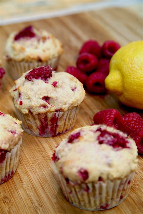 Raspberry Lemon Muffin - calories, carbs, nutrition