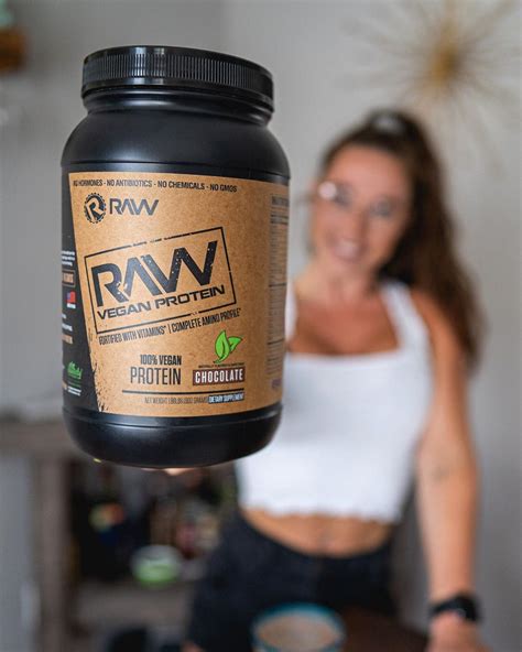 Raw Protein - calories, carbs, nutrition