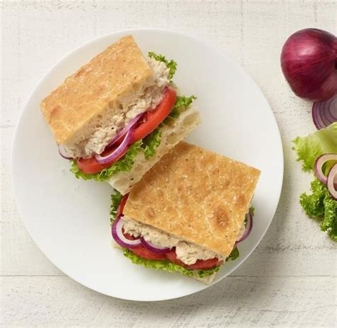 Real Tuna Salad Sub Deal - calories, carbs, nutrition