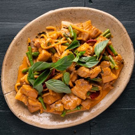 Red Curry Pork Stir Fry - calories, carbs, nutrition