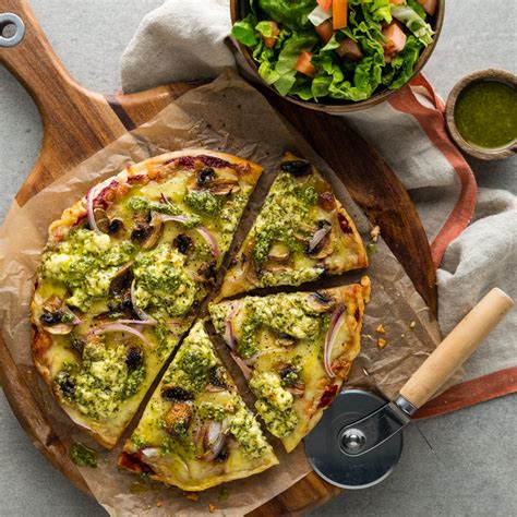 Red Pepper & Mushroom Pesto Pizza 1 - calories, carbs, nutrition