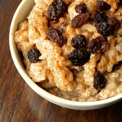 Rice Pudding with Raisins and Slivered Almonds - calories, carbs, nutrition