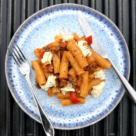 Rigatoni Pomodora - calories, carbs, nutrition