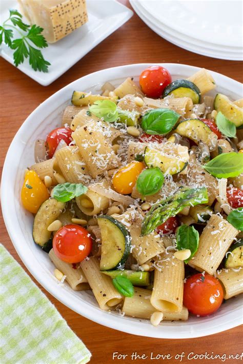 Rigatoni w/Garlic, Pine Nuts & Tomatoes - calories, carbs, nutrition