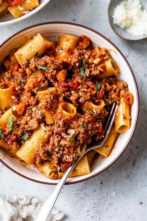 Rigatoni with Vegetable Bolognese - calories, carbs, nutrition