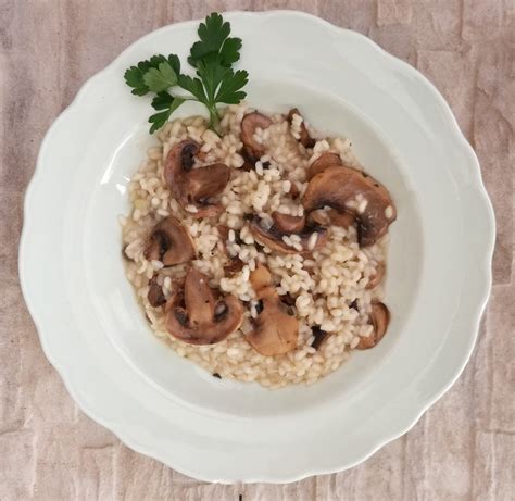 Risotto ala Funghi - calories, carbs, nutrition