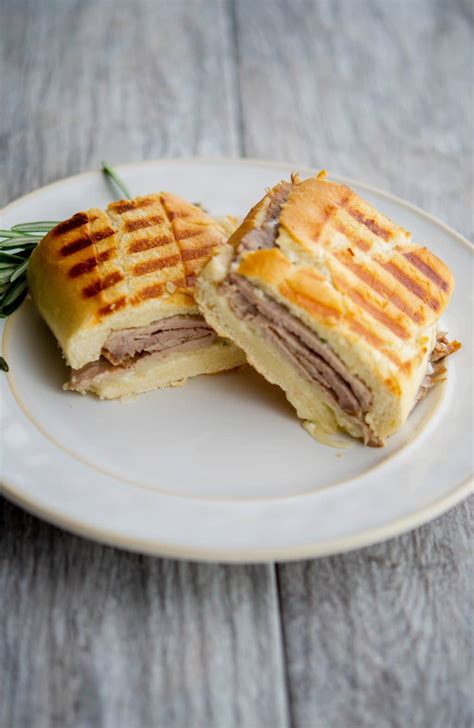 Roast Beef & Asiago Panini (Mini) - calories, carbs, nutrition